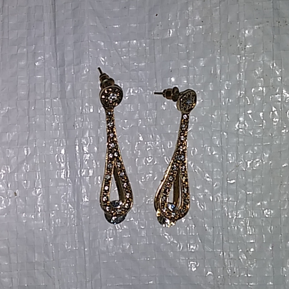 Gold earrings